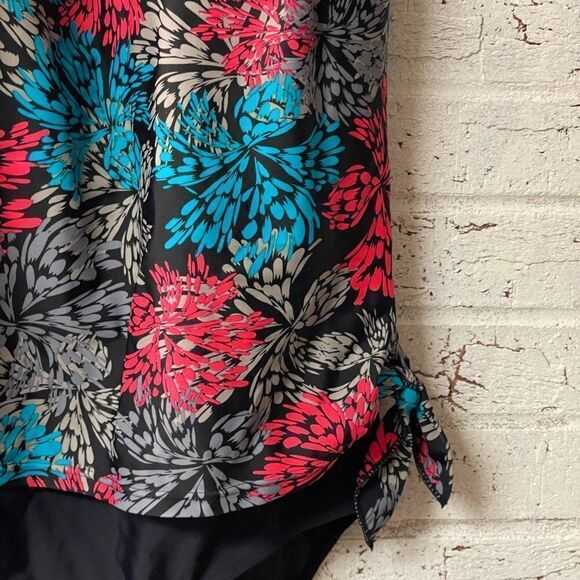 Island Pearls Plus Size One Piece Swim Suit 14 - Picture 3 of 9